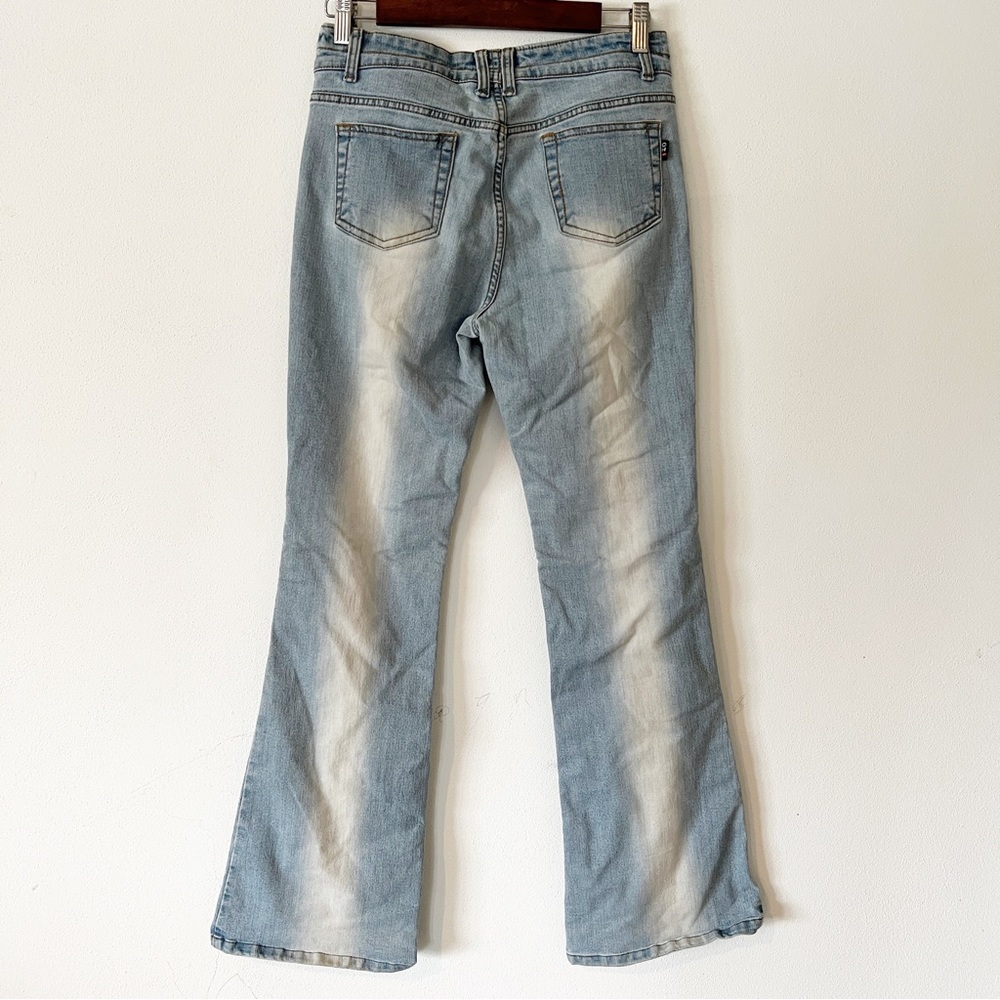 Y2K Chung Hae Jin Light Wash Open Knee Grommet Mid Rise Flare Jeans - Picture 7 of 8